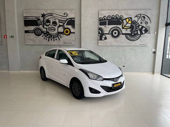 HYUNDAI HB20 1.0 COMFORT PLUS 12V FLEX 4P MANUAL